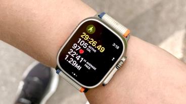 견고한 디자인의 Apple Watch Ultra 2 스마트워치