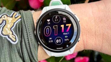 Garmin Forerunner 265 GPS-löparklocka med AMOLED-skärm