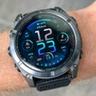 Reloj inteligente Garmin Fenix 8 con GPS multideporte y funciones de seguimiento de actividad física