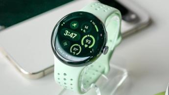Google Pixel Watch 3 smartwatch med rund skærm
