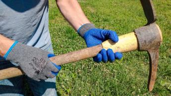 Guantes de jardinería de alta calidad hechos de látex de goma duradero, ideales para tareas de jardinería