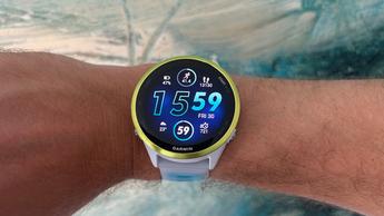 Garmin Forerunner 570 GPS-Laufuhr mit Herzfrequenzmesser