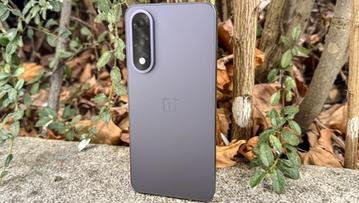 Smartphone OnePlus Nord 5 com design elegante
