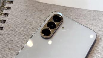 Primer plano de las cámaras traseras del Samsung Galaxy A56