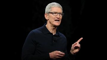 Tim Cook talar vid ett Apple-evenemang