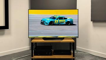 Вид спереди: 55-дюймовый 4K OLED смарт-телевизор LG OLED55B3