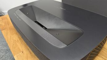 Короткофокусный проектор Hisense PL2 на выставке