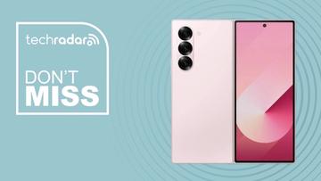 Samsung Galaxy Z Fold 6 rosa exibido sobre um fundo azul com sobreposição de texto 'não perca'