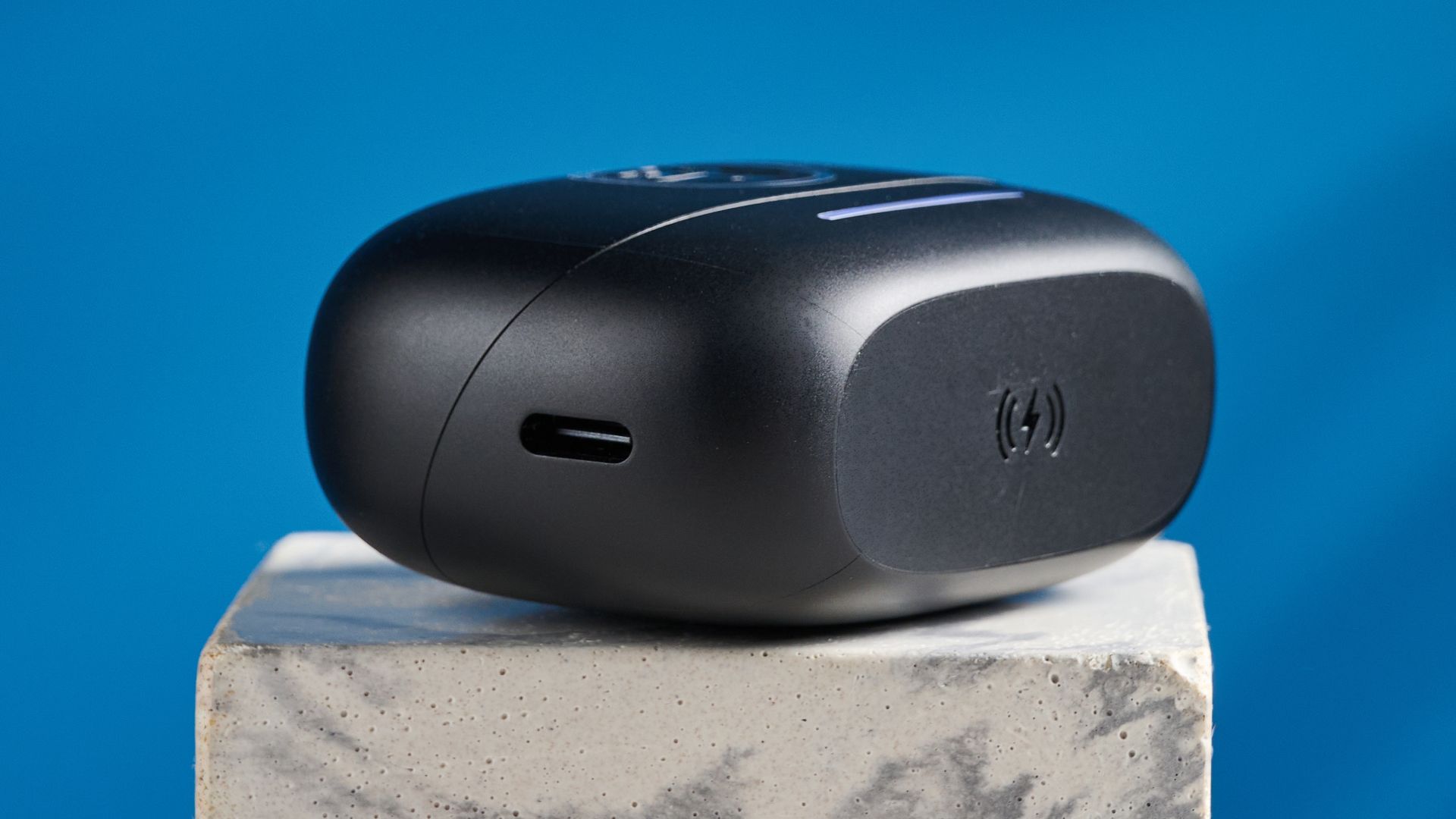 JLab JBuds ANC kabellose Bluetooth-Ohrhörer (schwarz) mit Ladecase