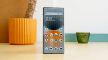 Nærbilleder, der viser Nubia Red Magic 10 Air gaming-smartphonen