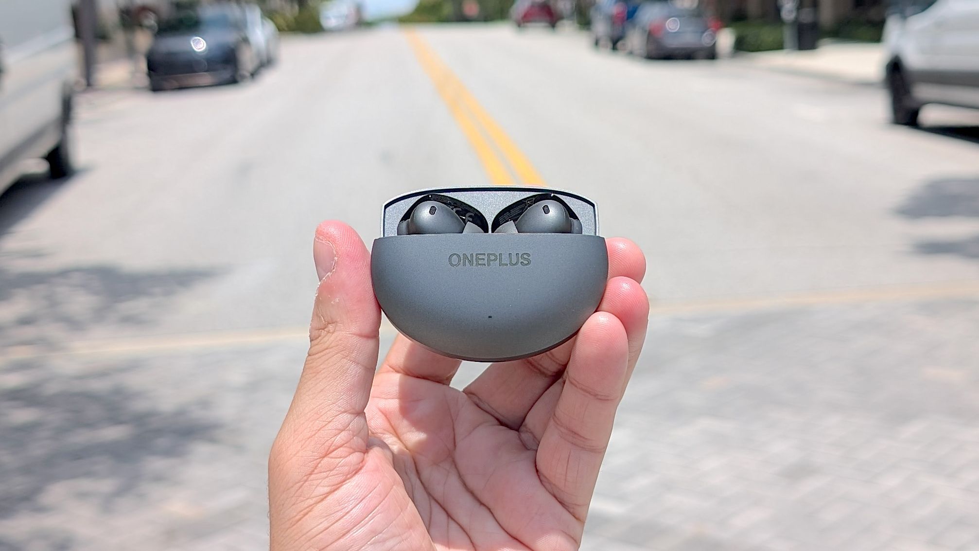 OnePlus Buds 4 True-Wireless-Kopfhörer mit Ladecase