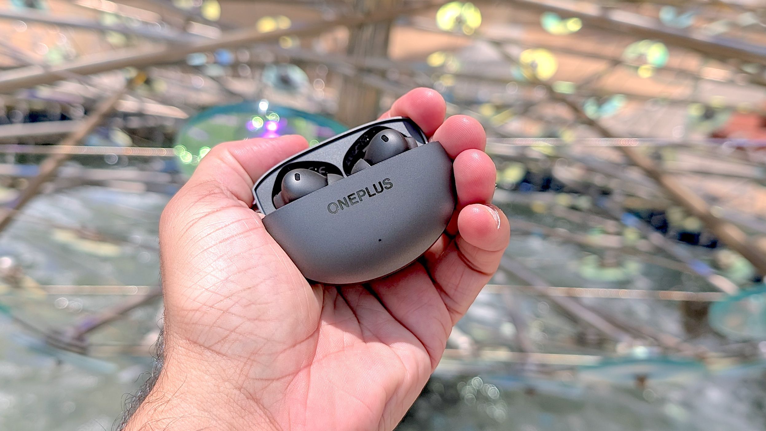 OnePlus Buds 4 kabellose Ohrhörer im Ladecase