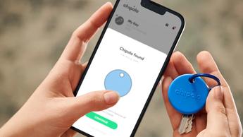 Opsætning af en Chipolo Pop Bluetooth-tracker