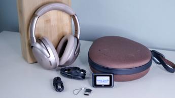 JBL Tour One M3 box contents