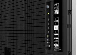 Крупный план разъёмов телевизора Sony Bravia 9 Mini LED
