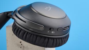 HyperX Cloud Alpha 2 trådløst gaming-headset med over-ear design