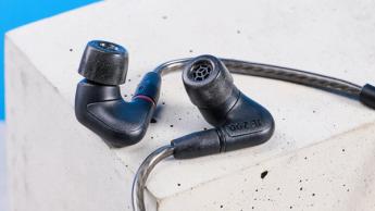 Sennheiser IE 200 kabelgebundene In-Ear-Kopfhörer in Schwarz und Silber mit High-Fidelity-Klang