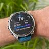 Garmin Fenix 8 sömnspårningsskärm som visar sömnstadier