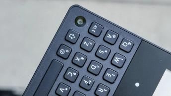 Câmera frontal do smartphone minimalista