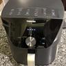 Air fryer Toshiba 7,7 liter di atas meja dapur