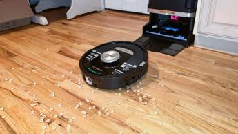 Dispositivo Shark PowerDetect 2 en 1 que limpia cereales y suelos de madera dura