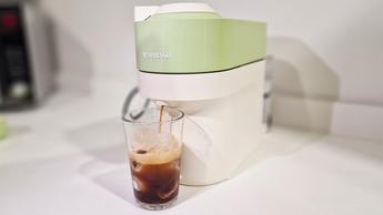 Máquina de café Nespresso Vertuo Pop na cor verde pistache