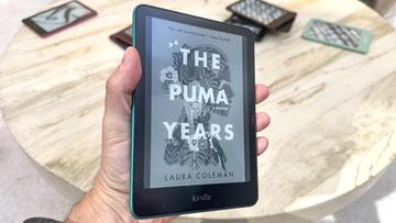 Kindle Paperwhite 2024 e-läsare med högupplöst skärm