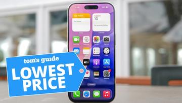 iPhone 16 Pro vist på en bordoverflade