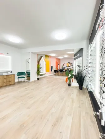 Salon optyczny VisionOptyk w Turku