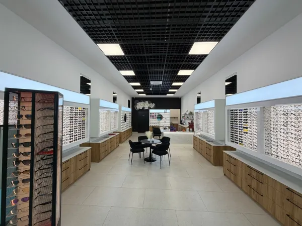Przykładowe wnętrze salonu sieci VISIONOPTYK