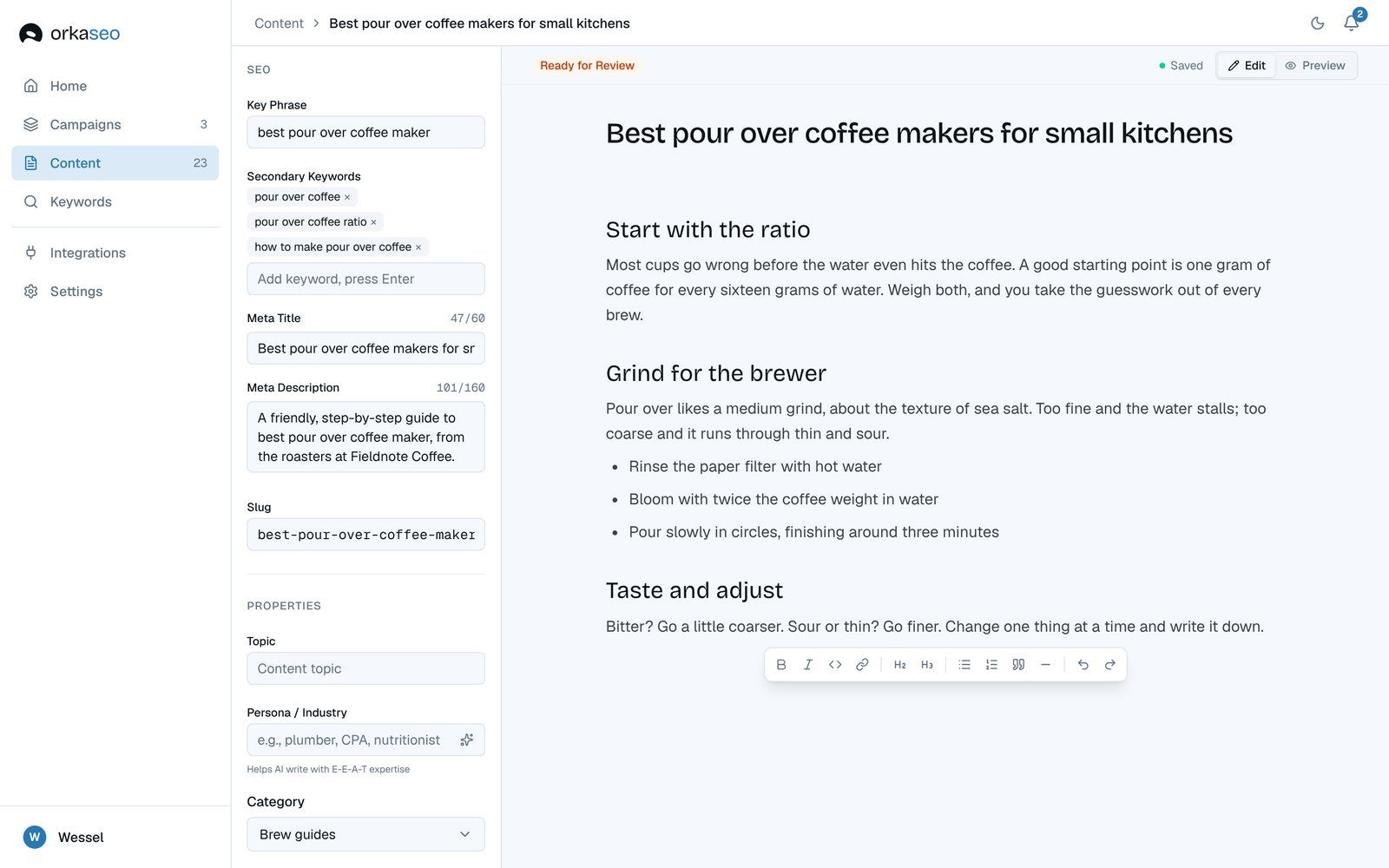 Orka editor with SEO fields on the left and the finished article on the right