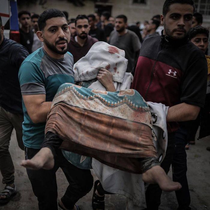 지난 11월 19일, 가자지구 칸 유니스의 가정집 폭격으로 많은 사상자가 발생했다. 대부분 어린이와 여성이었다.