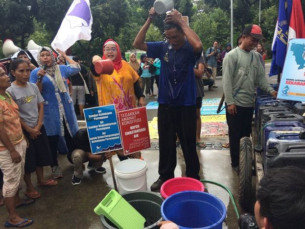 물은 모두의 것! 인도네시아 자카르타 민중의 물사유화 저지 투쟁