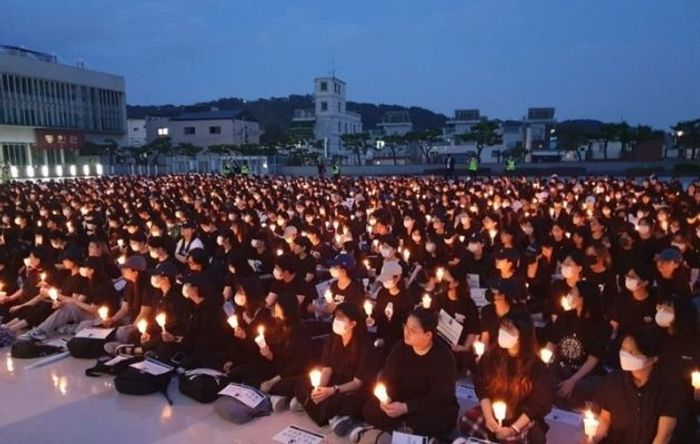 2023년 동덕여대 학생 추모 집회