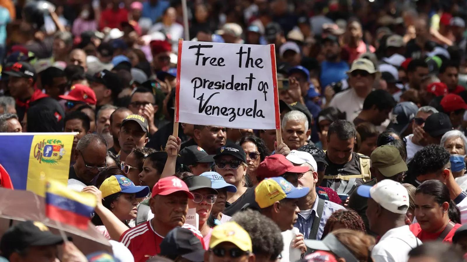 21세기 제국주의의 야만, 카라카스를 유린하다