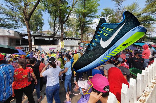 베트남 | 나이키 신발제조 하청공장 노동자 1만6천 명, 명절 상여금 삭감에 맞서 파업