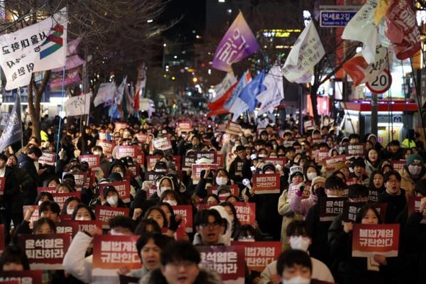 대학생 총궐기 | 신촌에서 울려퍼진 대학생들의 윤석열 퇴진 함성
