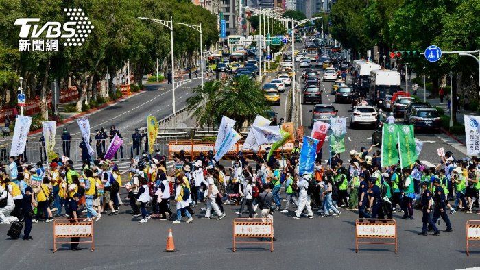 2023년 5월 1일 타이베이 도심에서의 노동절 집회