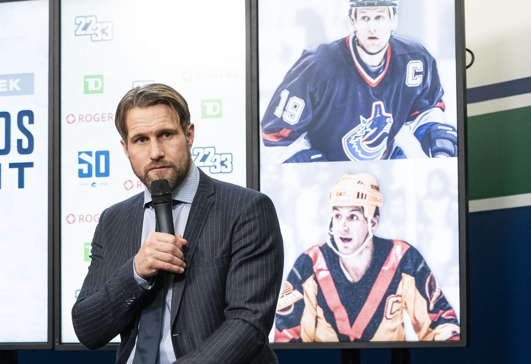 NHL: Nashville Predators at Vancouver Canucks