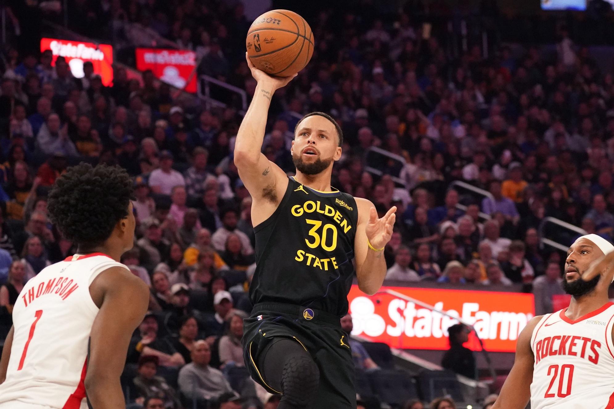 NBA: Houston Rockets at Golden State Warriors