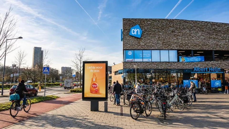 DOOH advertising across the Netherlands