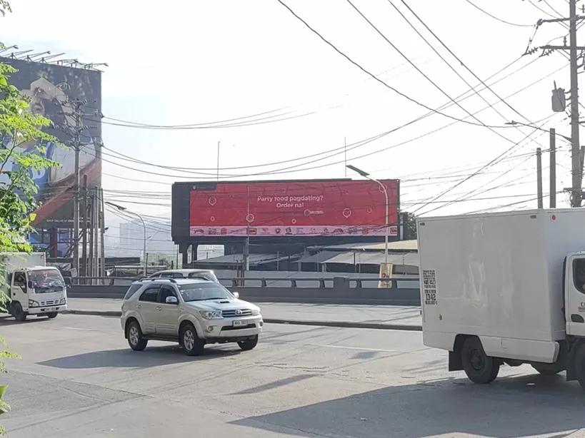 OOH Screen on the Road in Philippines