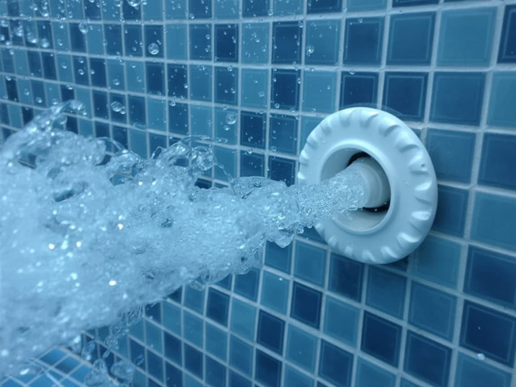 Weak Return Jets in Port Moody? Return Line Leak Clues & Fixes