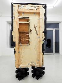 Watch (2020), Cezary Poniatowski, Jan Kaps, Cologne