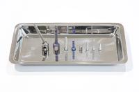 Paroxysme, 2018, Aluminium screws, stainless steel screws, anodized aluminium, stainless steel tray, 7 × 12 × 21 cm (undefined), Berenice Olmedo, Jan Kaps, Cologne