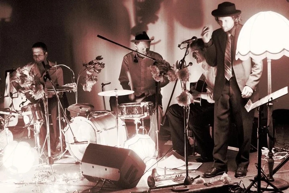 Dos Hermanos, Paekakariki, 2013