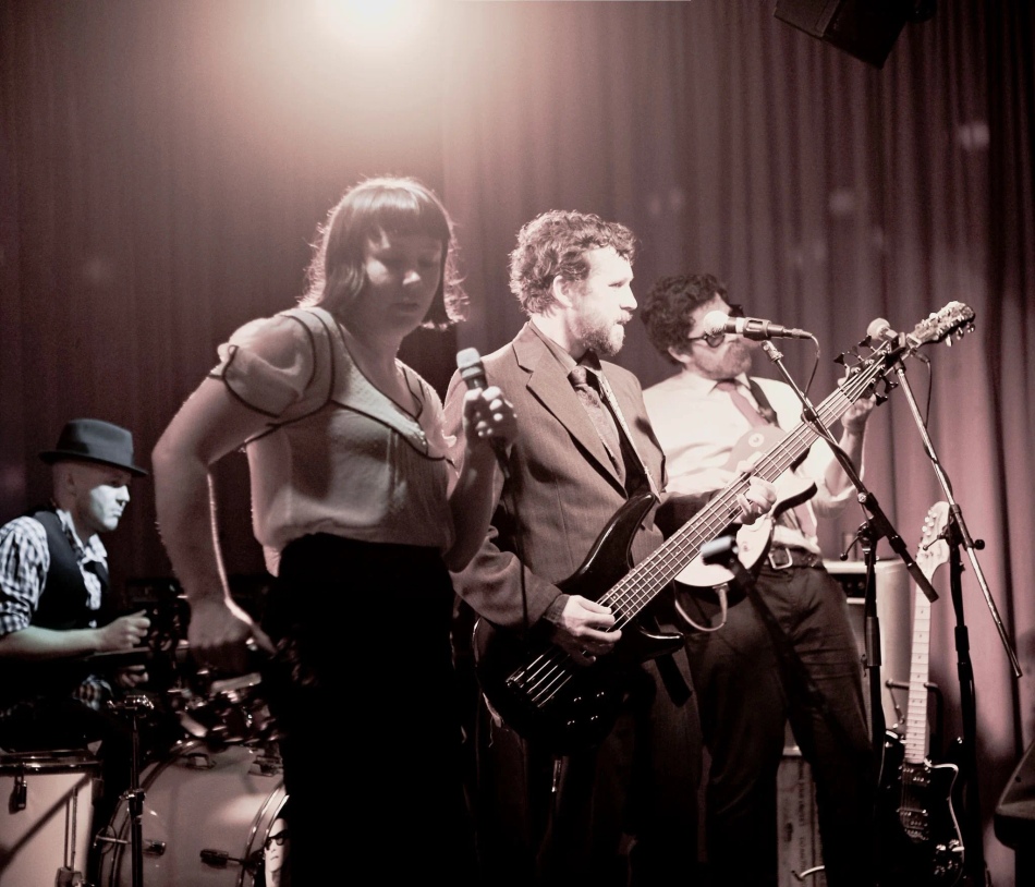 The Big O Sparrows play Roy Orbison. Wellington 2013