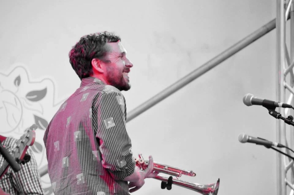 Eb & Sparrow. Meridian Gardens Magic, Wellington, 2015