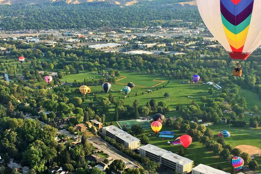 Hot Air Balloons over Boise, ID | Cross Town Movers