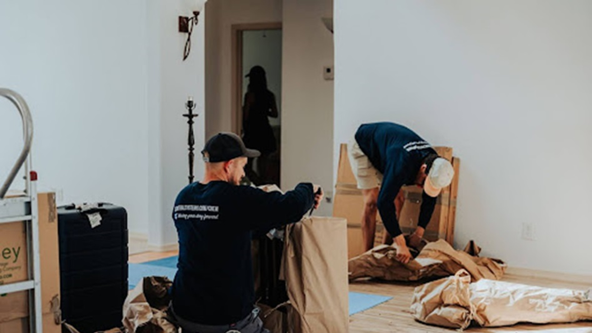 Packing Boxes & Moving